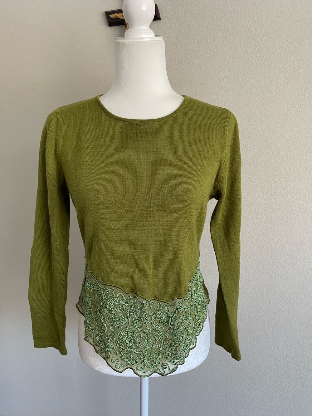 Annabella Olive Green Long-Sleeve Top with Embroidered Lace Hem